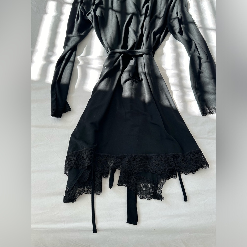 NEW Victoria’s Secret Black Lace Robe M/L
